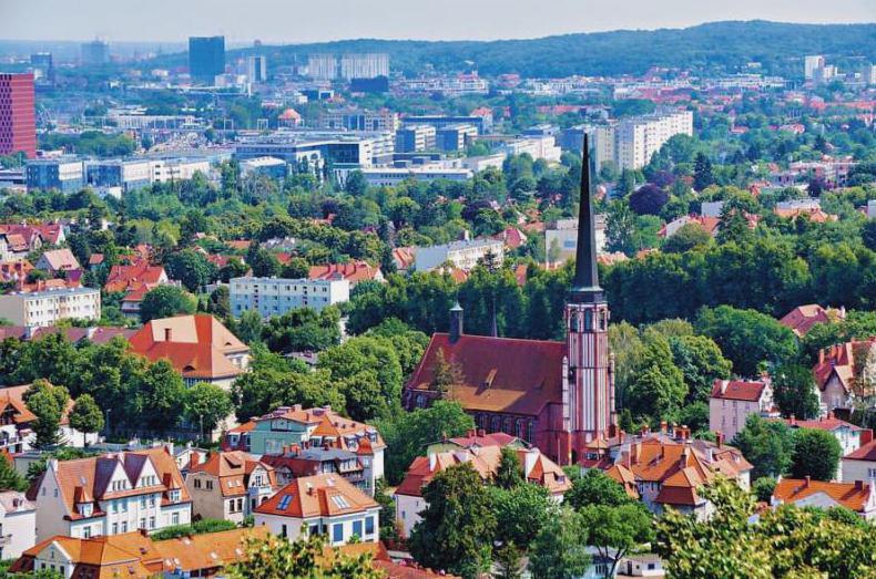 Sztormowa panorama – punkty widokowe Gdańska, które zapierają dech w piersiach