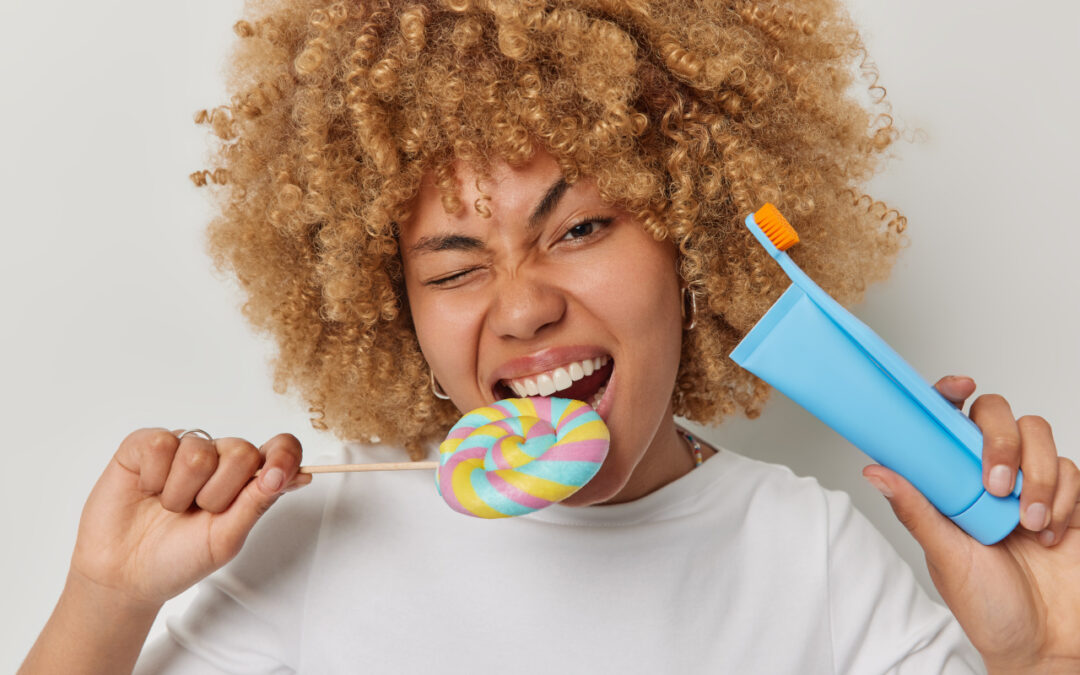 Słodkie pułapki: jak cukier naprawdę niszczy Twoje zęby?